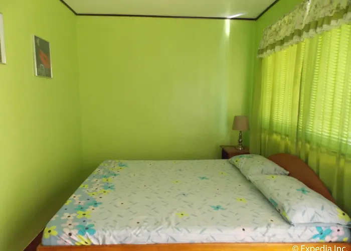 Looc Garden Hotel 2*