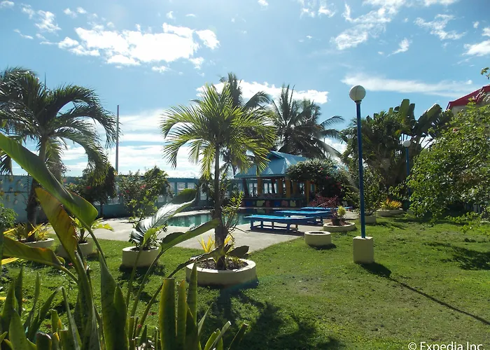 Looc Garden Hotel 2*